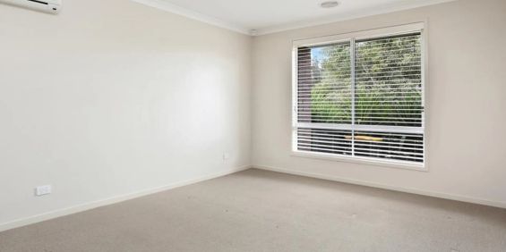 Spacious Family Living in Alamanda Estate - Photo 3