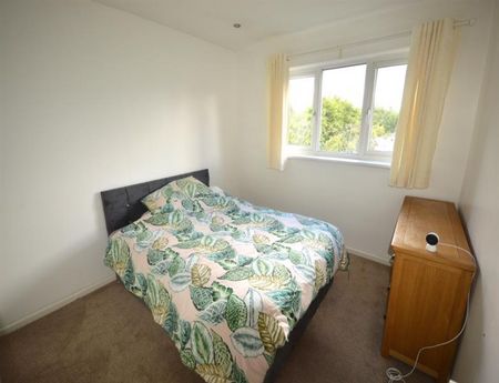 1 Bedroom Apartment To Let - Photo 3