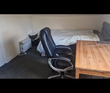 Room in a Shared House, Maxwell Drive, G41 - Photo 3