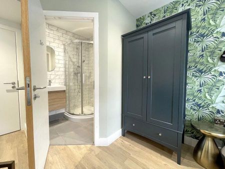 1 bedroom in a house share to rent - Photo 4