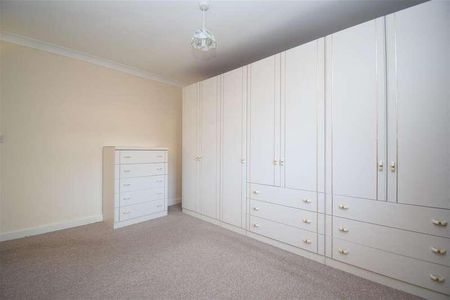 Wrenthorpe Road, Wrenthorpe, Wakefield, WF2 - Photo 3