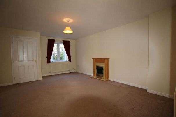 3 bedroom semi-detached house to rent - Photo 1
