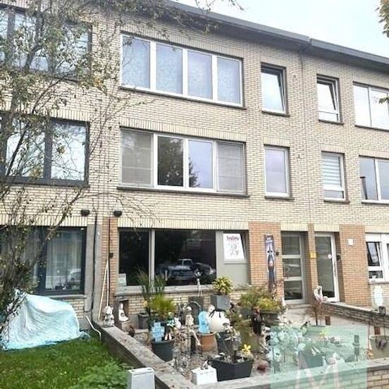 Appartement te huur - Photo 1