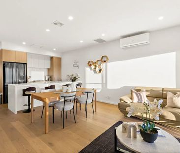 **For Lease: Stunning Family Home in Cranbourne West - $590/week** - Photo 3