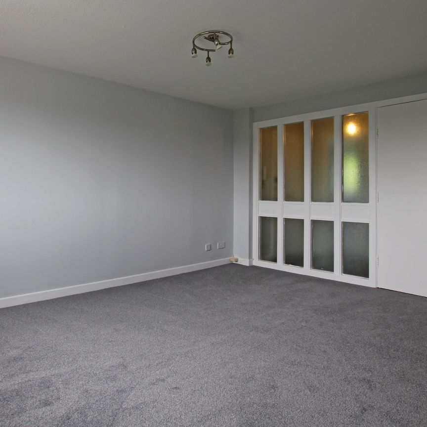 Howth Drive , Anniesland, Glasgow - Photo 1