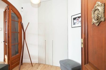 4 room luxury Flat for rent in Barcelona, Spain - Photo 2