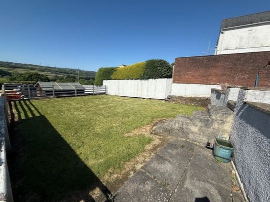Heol Llanelli, Llanelli, SA15 - Photo 1