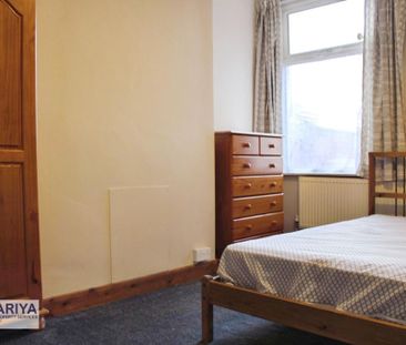 4 bedroom terraced house to rent - Photo 5