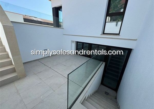 Villa in Algorfa, for rent