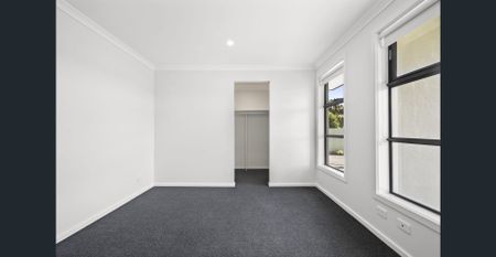 Stylish Miners Rest 4 Bedroom Home - Photo 2