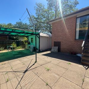 Comfortable Living in a Well-Maintained Home - Photo 2