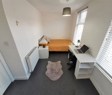 5 Bed Terraced House, Langton Road, L15 - Photo 5