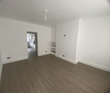 Balfour Road, Bentley, Doncaster - Photo 1