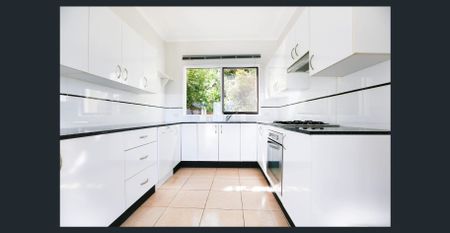 4 bedrooms, 3 bathroom House for rent - Photo 3