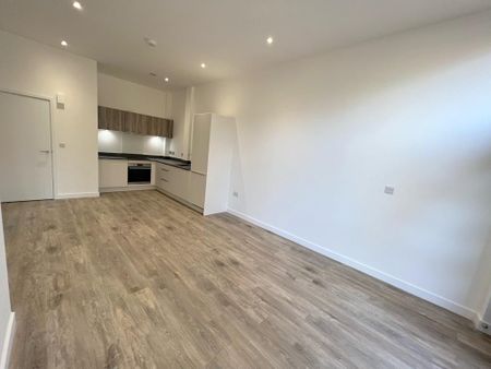 1 bedroom ground floor maisonette to rent - Photo 5