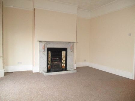 2 bed flat to rent in Hillsborough Avenue, Exeter, EX4 - Photo 3