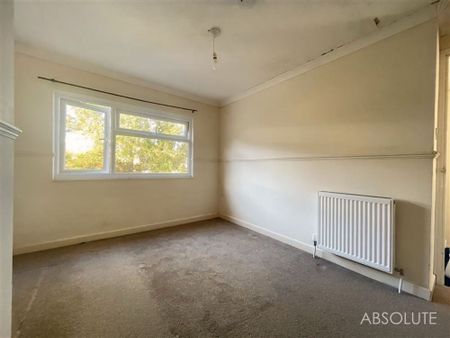 3 bed apartment to rent in Crownhill Park, Torquay, TQ2 - Photo 4