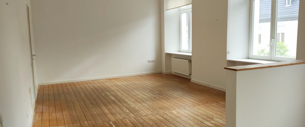 ATTRAKTIVE SENIORENGERECHTE WOHNUNG IN ALTSTADTLAGE VON ARNSBERG - Photo 1