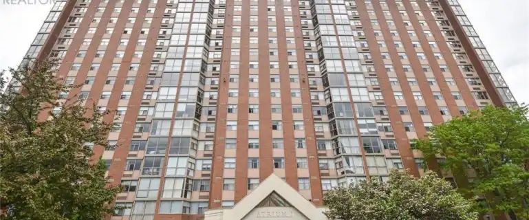 512 - 2760 CAROUSEL CRESCENT | 512 - 2760 CAROUSEL CRESCENT, Ottawa - Photo 1