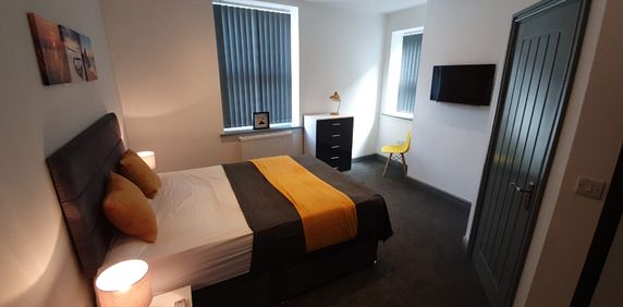 Room 1 - Photo 2