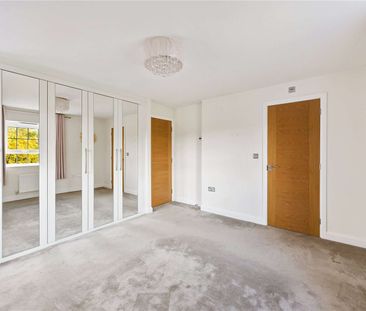 Stylish, modern family home in Wilmslow, with garage and enclosed g... - Photo 5