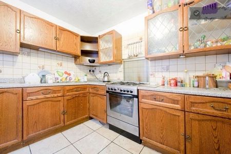 Room in a Shared House, Hawstead Road, SE6 - Photo 5