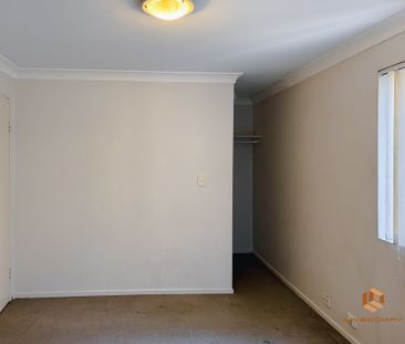 Ashfield - Photo 3