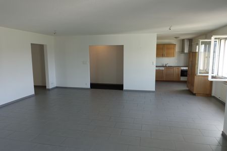 Appartement de 5.5 pièces tout confort au 4ème étage - Photo 4