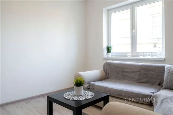 Pronájem bytu 1+kk, 19,90 m - Fotografie 1