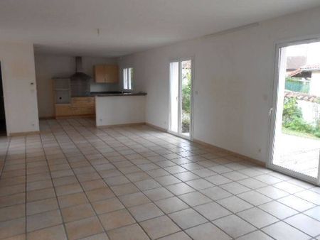 Location maison 6 pièces 105.46 m² à Dagneux (01120) - Photo 5