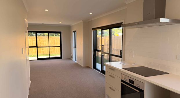 Brand New 3-bedroom Townhouse for Rent!! - Photo 1