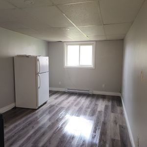 For Lease - 8800 Willoughby Drive Unit# 112, Niagara Falls, Ontario - Photo 2