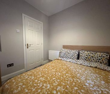 2 Wansbeck Street, Belfast BT9 5FQ - Photo 2
