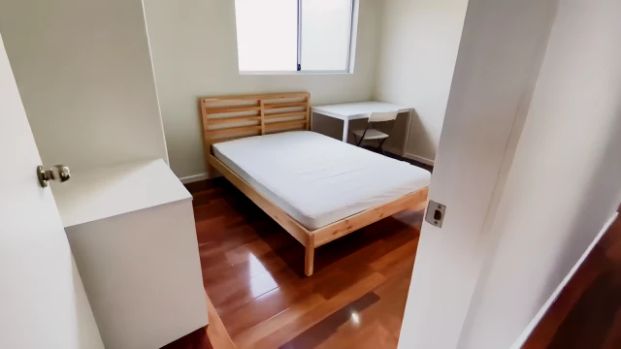 23 Harbourne Rd, Sydney - Photo 1