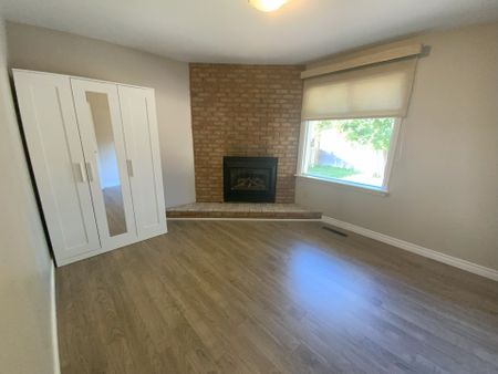 For Lease - 70 Holford Crescent, Toronto, Ontario - Photo 5