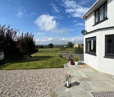 4 bedroom detached house to rent - Photo 2