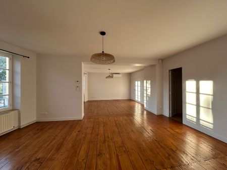Location Appartement 3 pièces 122m² AGEN 47000 - Photo 2
