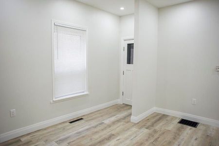 For Lease - 160 Darling Street Unit# 2, Brantford, Ontario - Photo 5