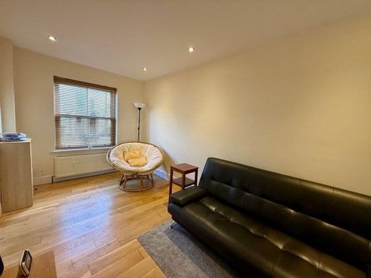 Dover Street, Inner Avenue - Photo 1