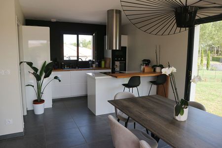 Location Maison 4 pièces 89m² - Photo 3