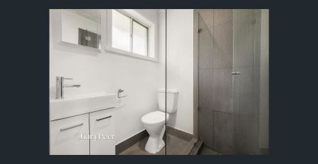 GREAT LOCATION AND QUIET BLOCK TO MATCH!! - Photo 2