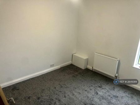 2 bedroom terraced house to rent - Photo 3