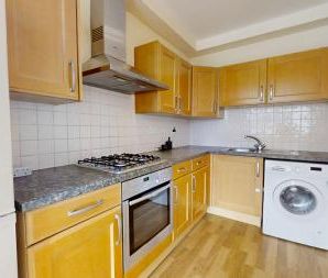 South Road, Haywards Heath, RH16 - Photo 5