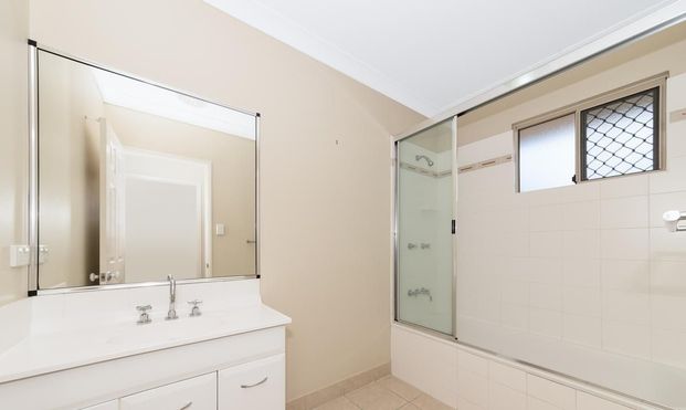 26 Catalonia St, Kirwan QLD 4817 - House For Rent | Domain - Photo 1