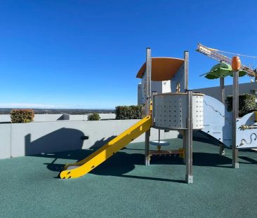 AS NEW 2 Bed 2 Bath GrandH Apartment - HURSTVILLE Station - Photo 1