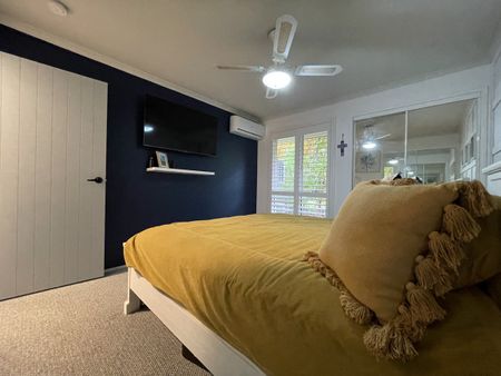 Modern 2-Bedroom Home with Extra Space & Prime Location! - Photo 2