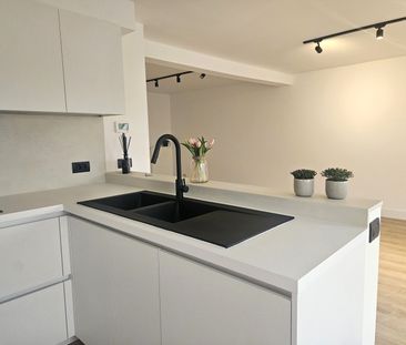 Modern gerenoveerd duplexappartement met 3 SLKS vlakbij het station - Foto 6