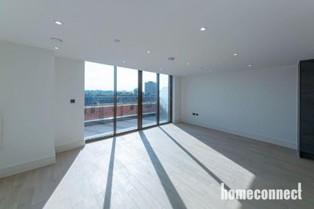 3 bedroom flat to rent - Photo 2