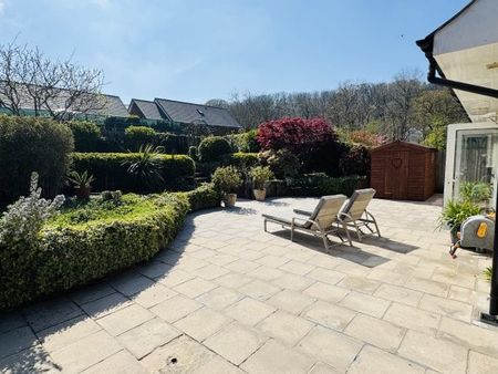 Dolphin Court, New Quay, SA45 - Photo 4