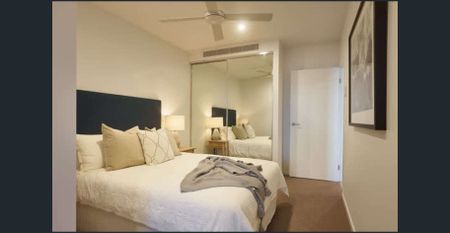 Modern 1 Bedroom Living - Photo 3